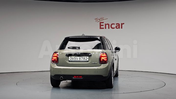 Mini Cooper 2020 — 4