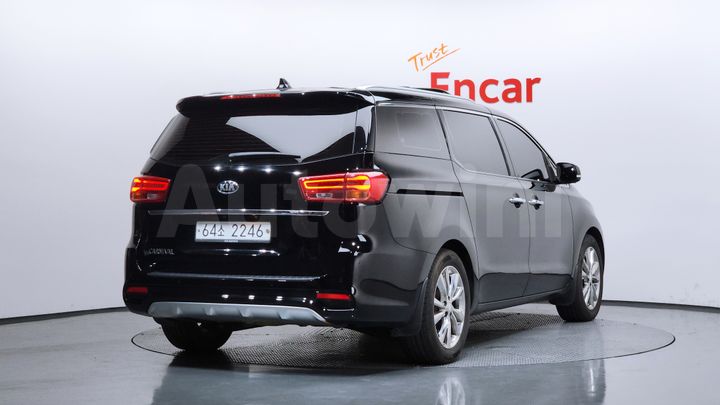 Kia Carnival 2019 — 2