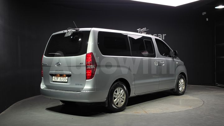 Hyundai Starex 2019 — 2