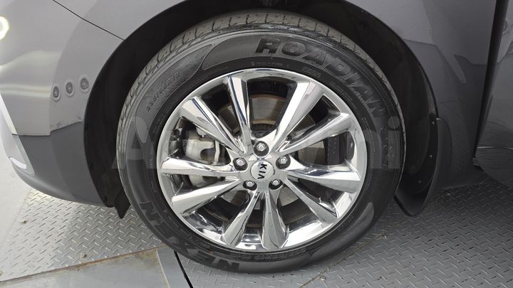 Kia Carnival 2020 — 5