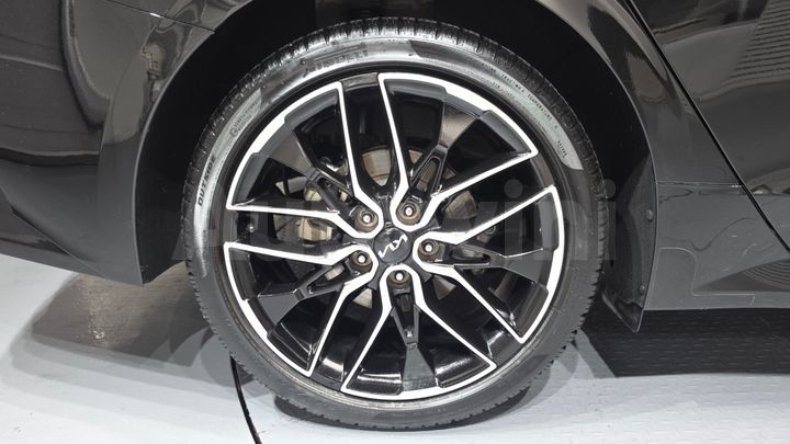 Kia K5 2023 — 5