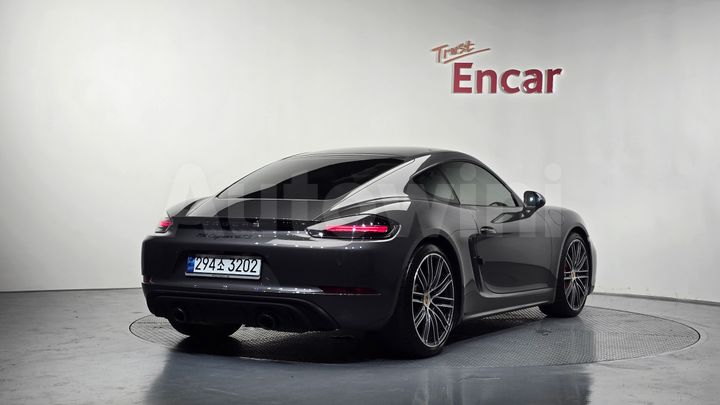 Porsche 718