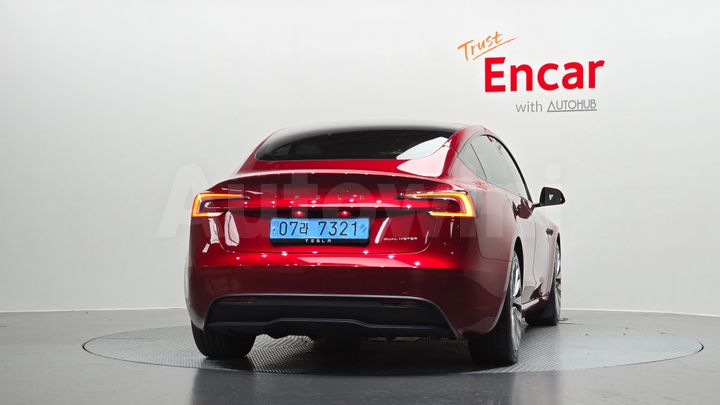 Tesla Model 3 2024 — 4