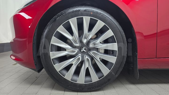 Tesla Model 3 2024 — 5