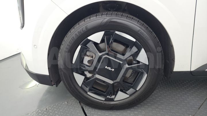Kia Carnival 2025 — 5