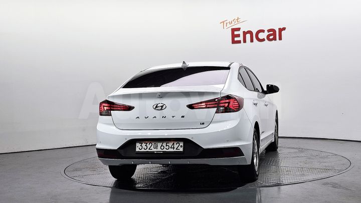 Hyundai Avante 2020 — 4