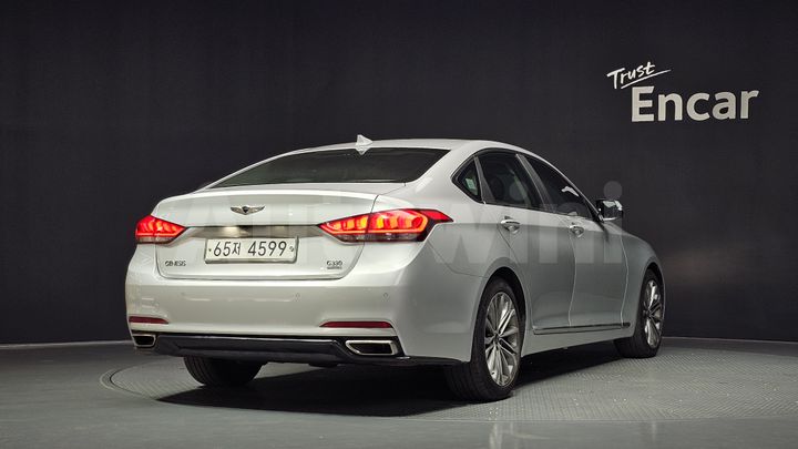 Hyundai Genesis 2015 — 2