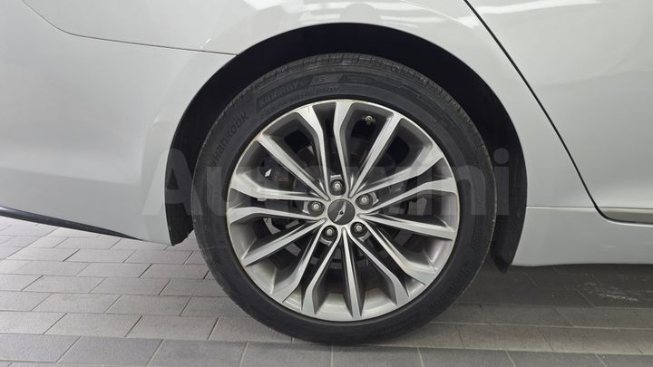 Hyundai Genesis 2015 — 5