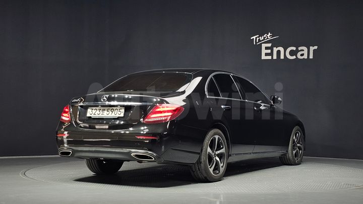 Mercedes-Benz E Class 2020 — 2