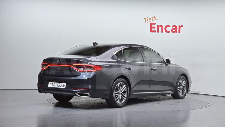 Hyundai Grandeur 2017 — 2
