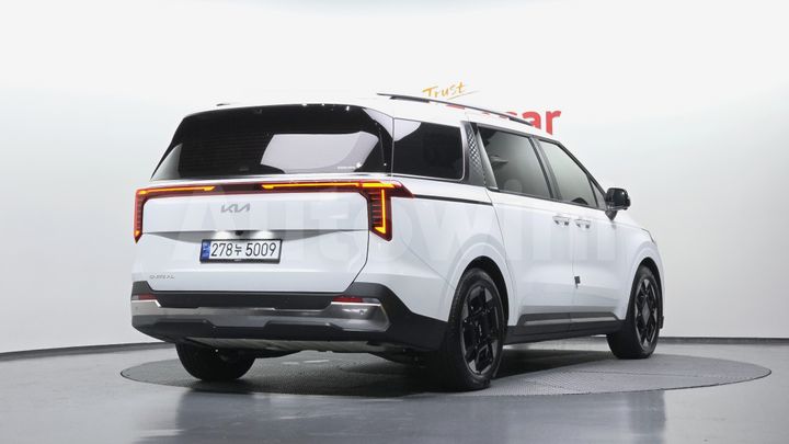 Kia Carnival 2024 — 2