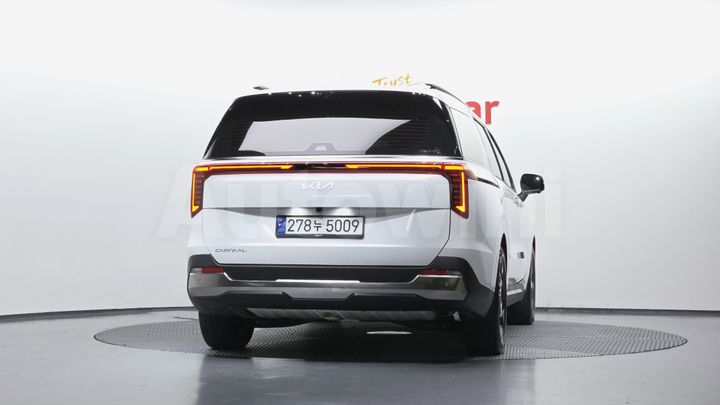 Kia Carnival 2024 — 4