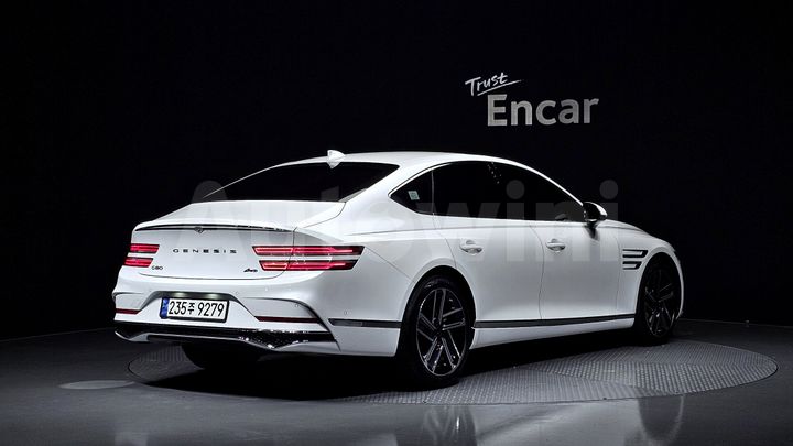 Genesis G80 2025 — 2