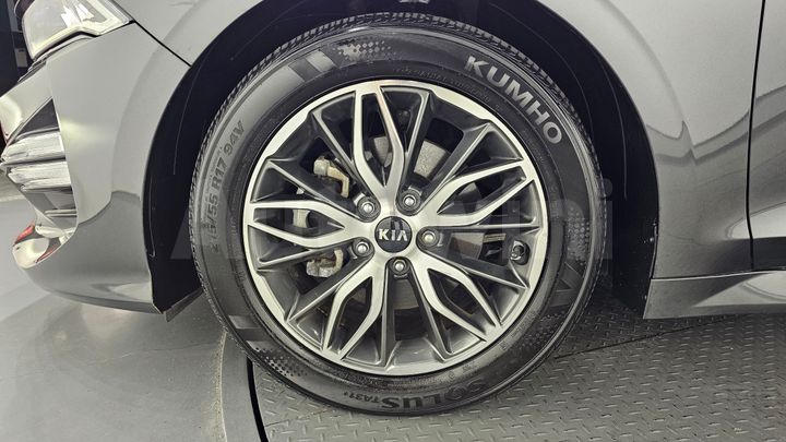 Kia K5 2021 — 5