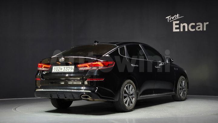 Kia K5 2020 — 2