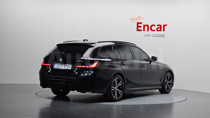 BMW 3 Series 2025 — 2