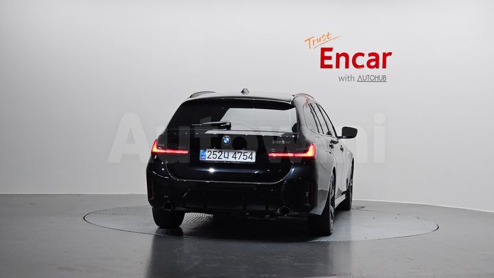 BMW 3 Series 2025 — 4