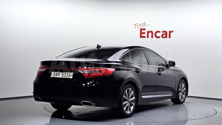 Hyundai Grandeur 2015 — 2