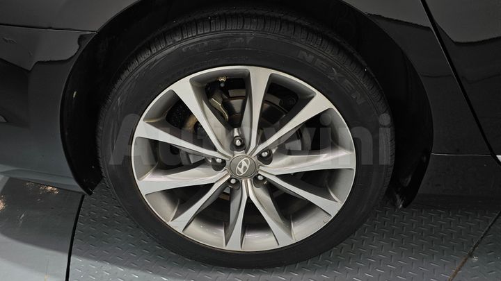 Hyundai Grandeur 2015 — 5