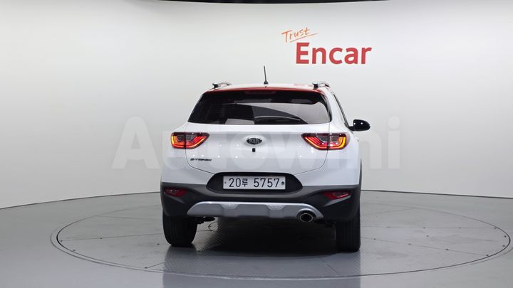 Kia Stonic 2018 — 4