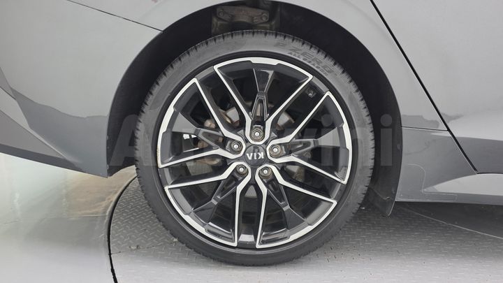 Kia K5 2020 — 5