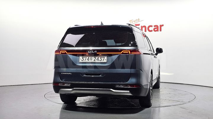 Kia Carnival 2022 — 4