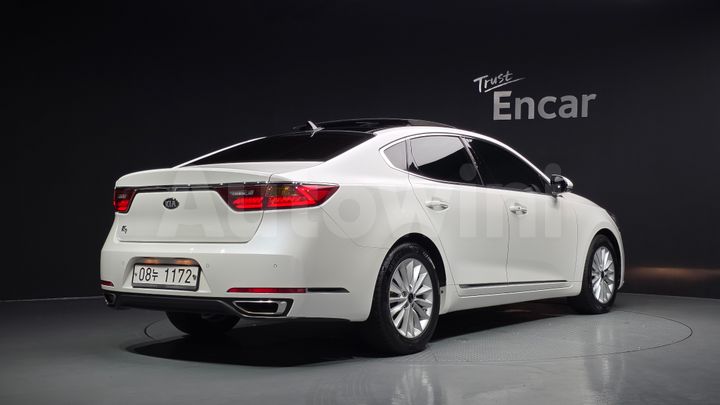 Kia K7 2017 — 2