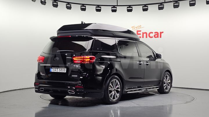 Kia Carnival 2019 — 4