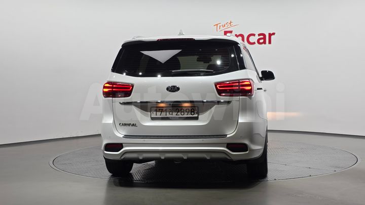 Kia Carnival 2020 — 4