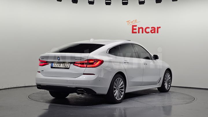 BMW 6 Series 2022 — 2