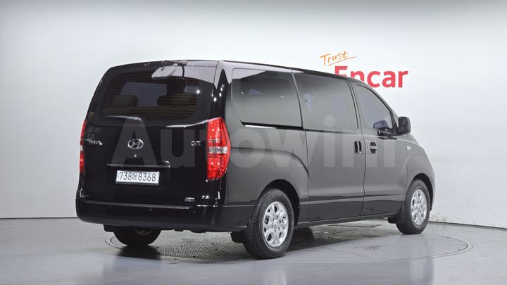 Hyundai Starex 2014 — 2