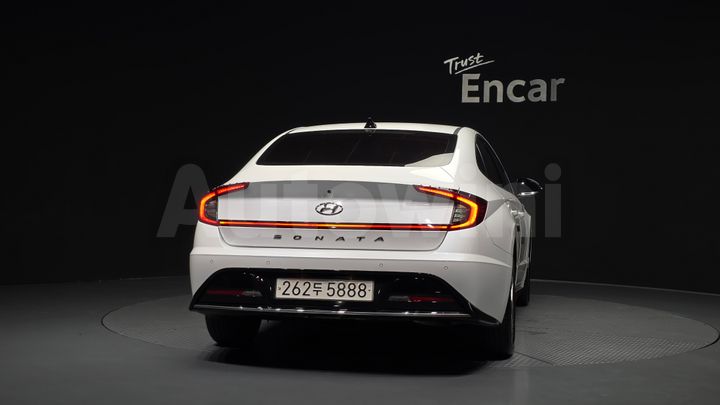 Hyundai Sonata 2022 — 4