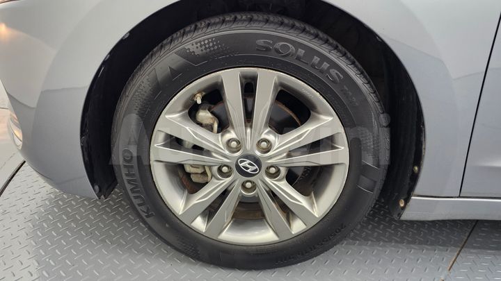 Hyundai Avante 2016 — 5