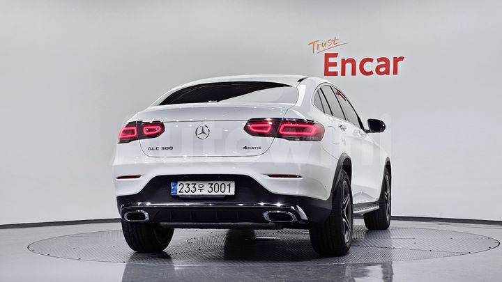Mercedes-Benz GLC Class 2023 — 3