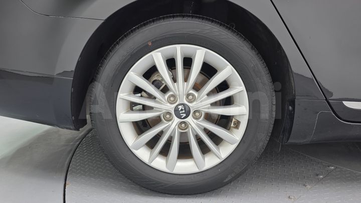 Kia K7 2020 — 5