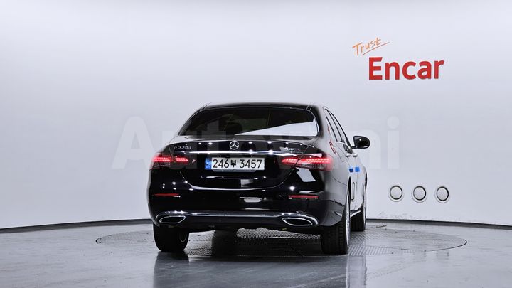 Mercedes-Benz E Class 2021 — 4
