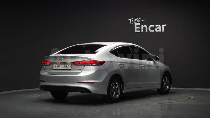 Hyundai Avante 2016 — 2