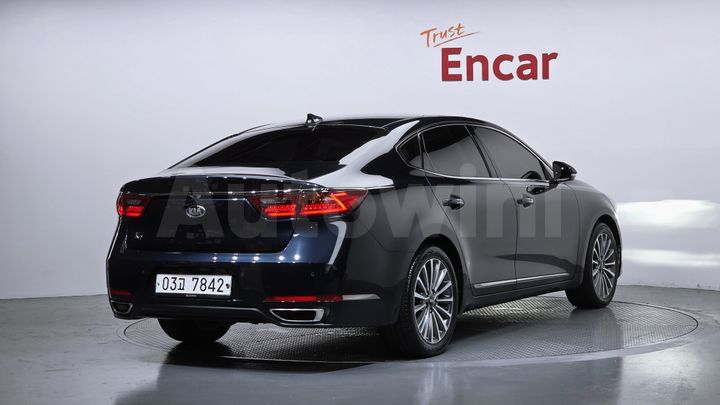 Kia K7 2019 — 2