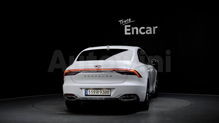 Hyundai Grandeur 2023 — 4
