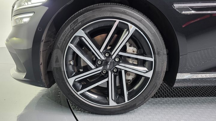 Genesis G80 2025 — 5