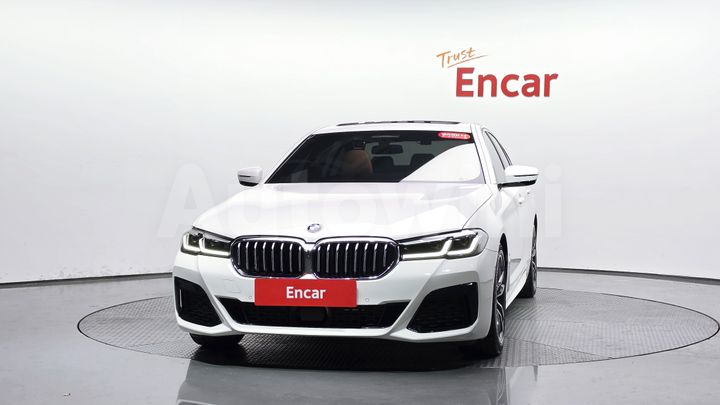 BMW 5 Series 2022 — 2