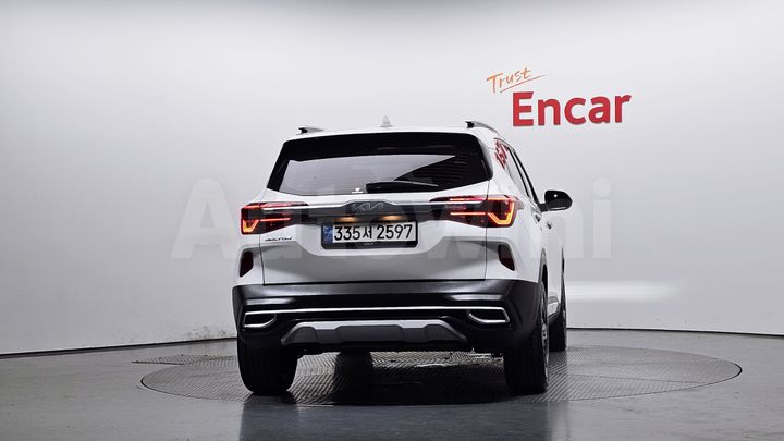 Kia Seltos 2022 — 3