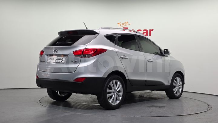 Hyundai Tucson 2010 — 2