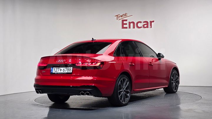 Audi S4