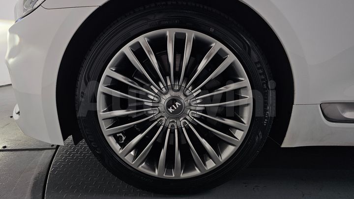 Kia K9 2019 — 5