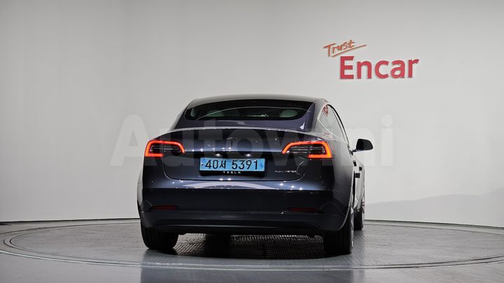 Tesla Model 3 2020 — 4