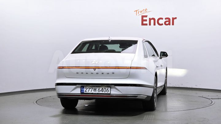 Hyundai Grandeur 2025 — 4