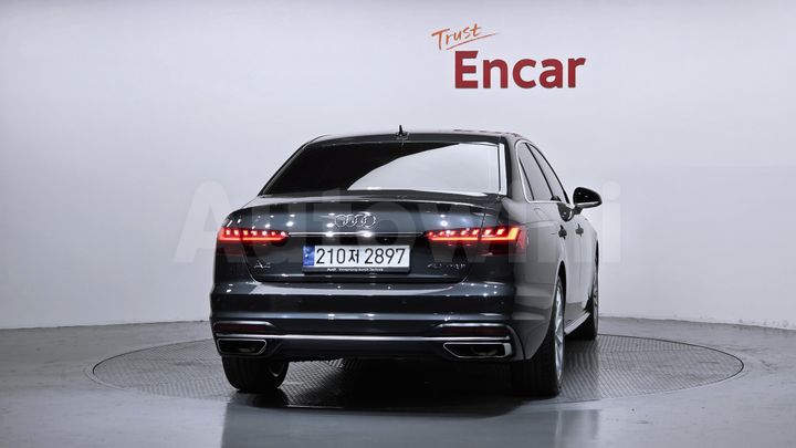 Audi A4 2023 — 4