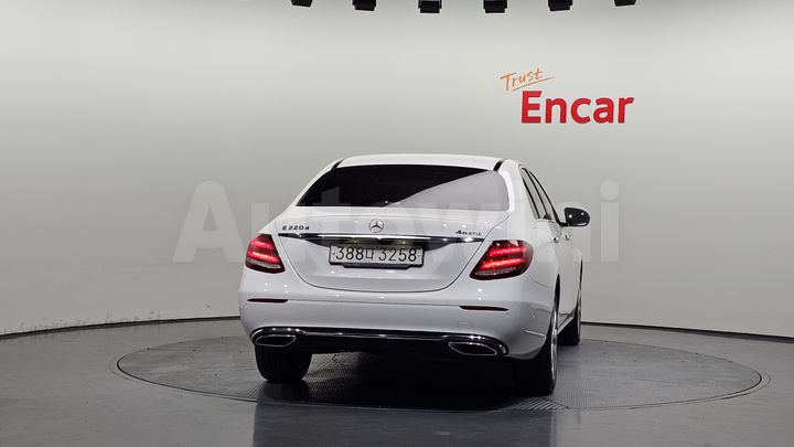 Mercedes-Benz E Class 2020 — 4