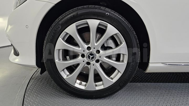 Mercedes-Benz E Class 2020 — 5